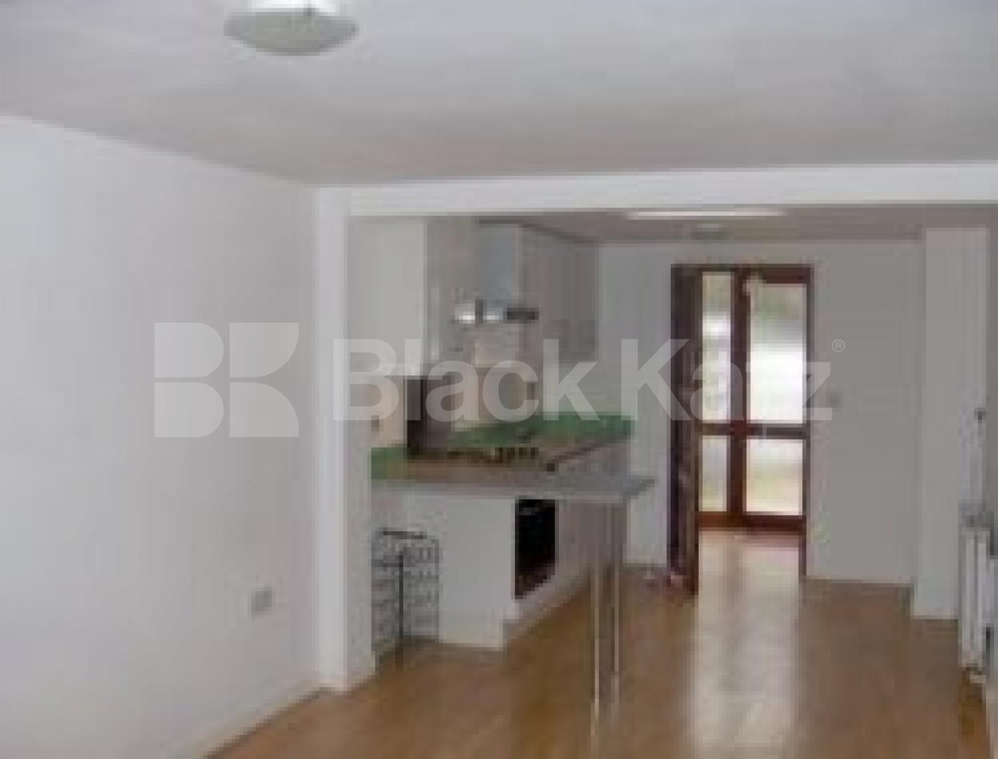 			Studio Apartment, 1 bath, 1 reception Ground Floor Flat			 Coolhurst Road, CROUCH END